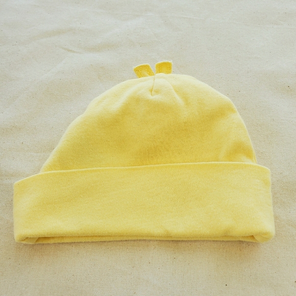 *7/$15* Gerber duck beanie size 0-6 months - Picture 2 of 3